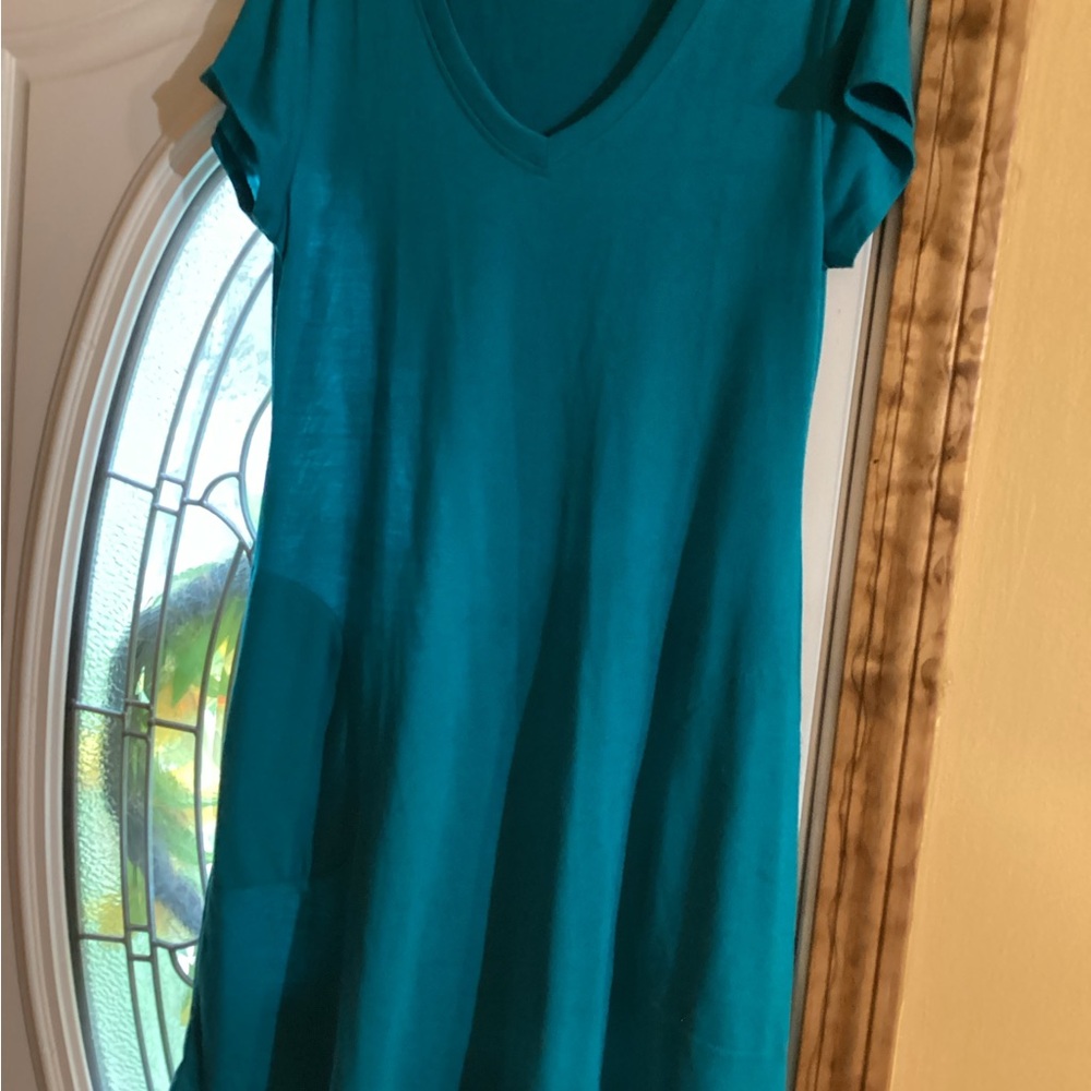 Marc New York Green Sheath Mini Dress with V-Neck